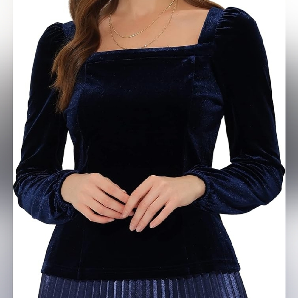 Allegra K Velvet Navy Top Size Small